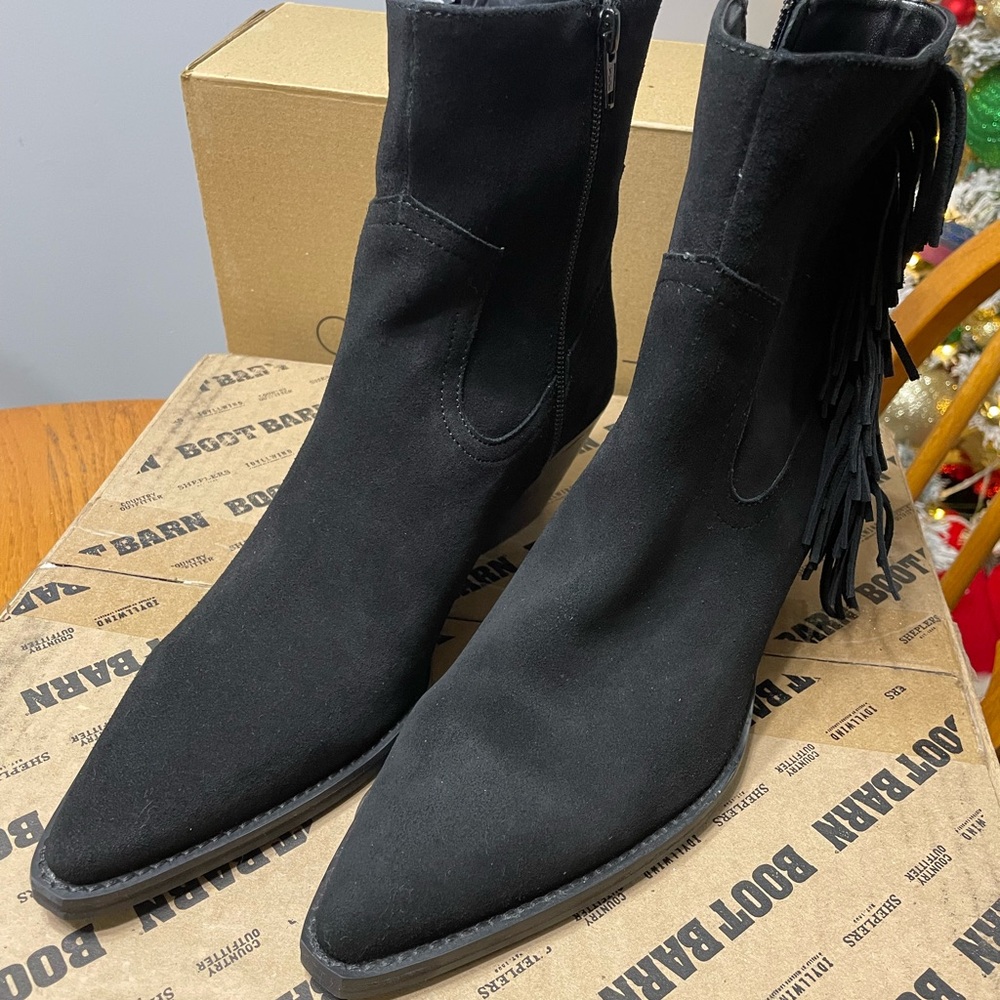 Coconuts by Matisse Black Ankle Boots with Fringe NWT